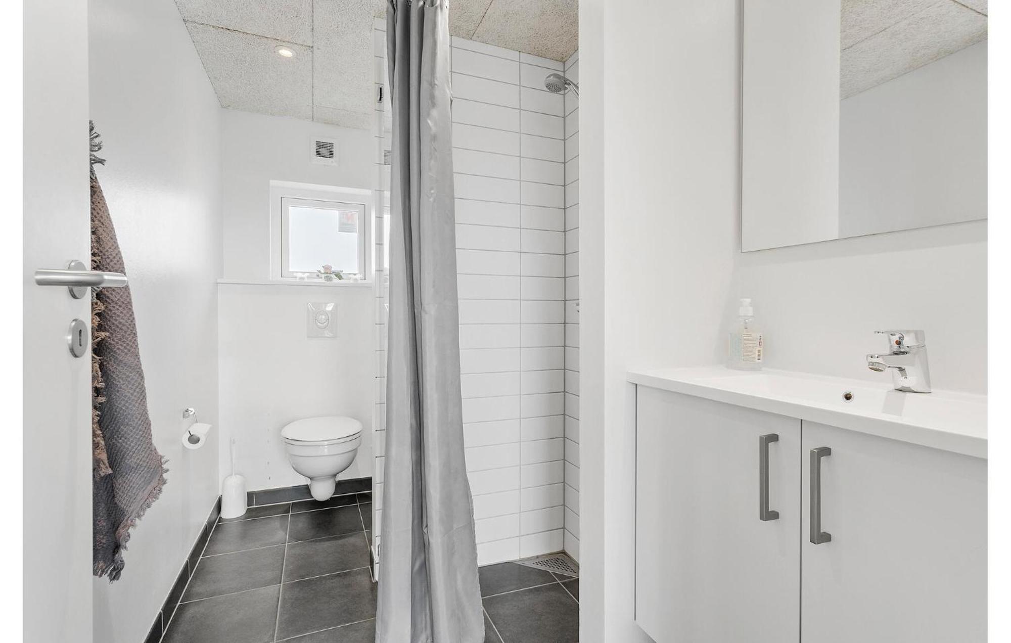 Amazing Home In Ringkobing With Kitchen Sondervig Bagian luar foto