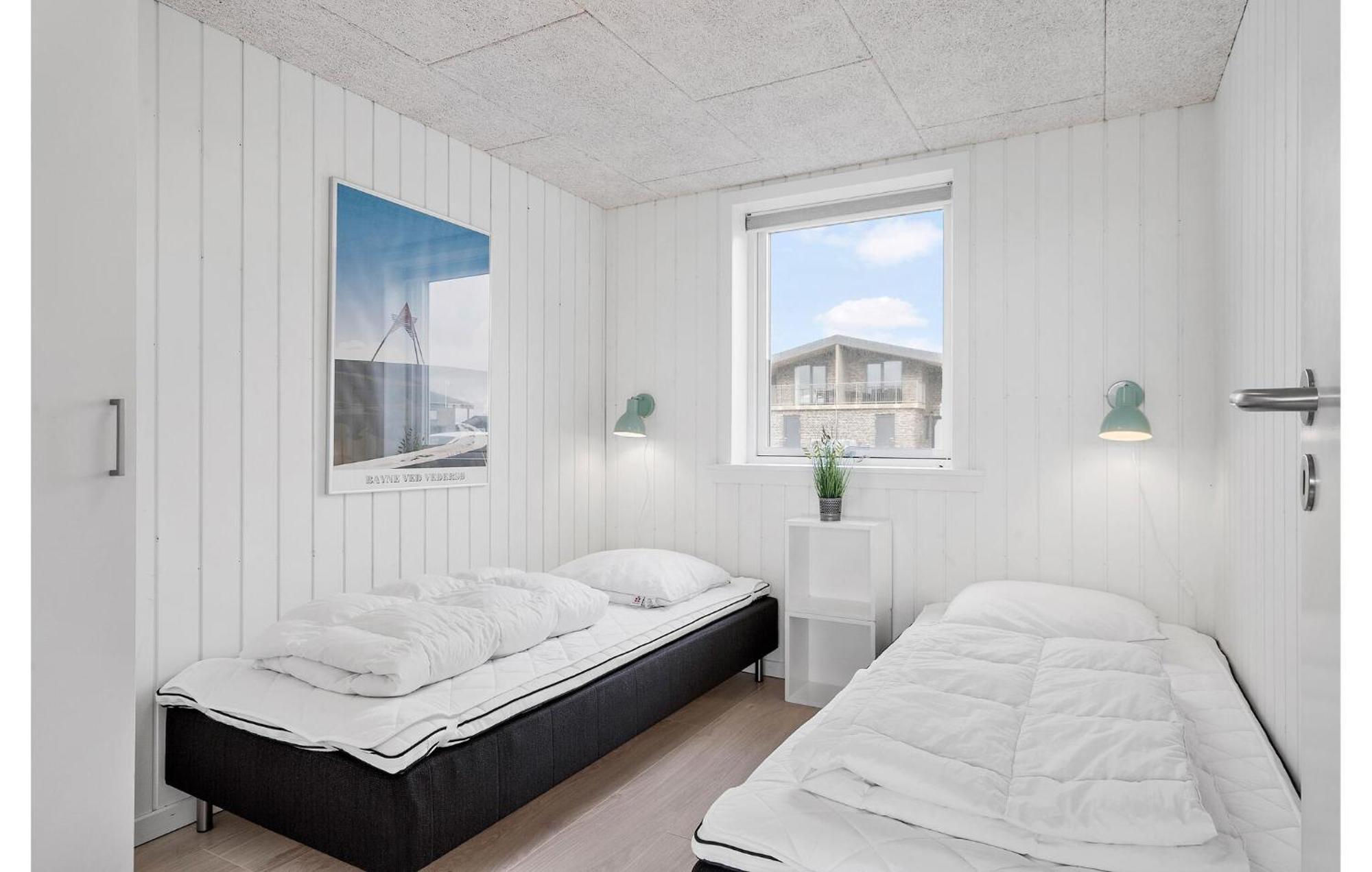 Amazing Home In Ringkobing With Kitchen Sondervig Bagian luar foto