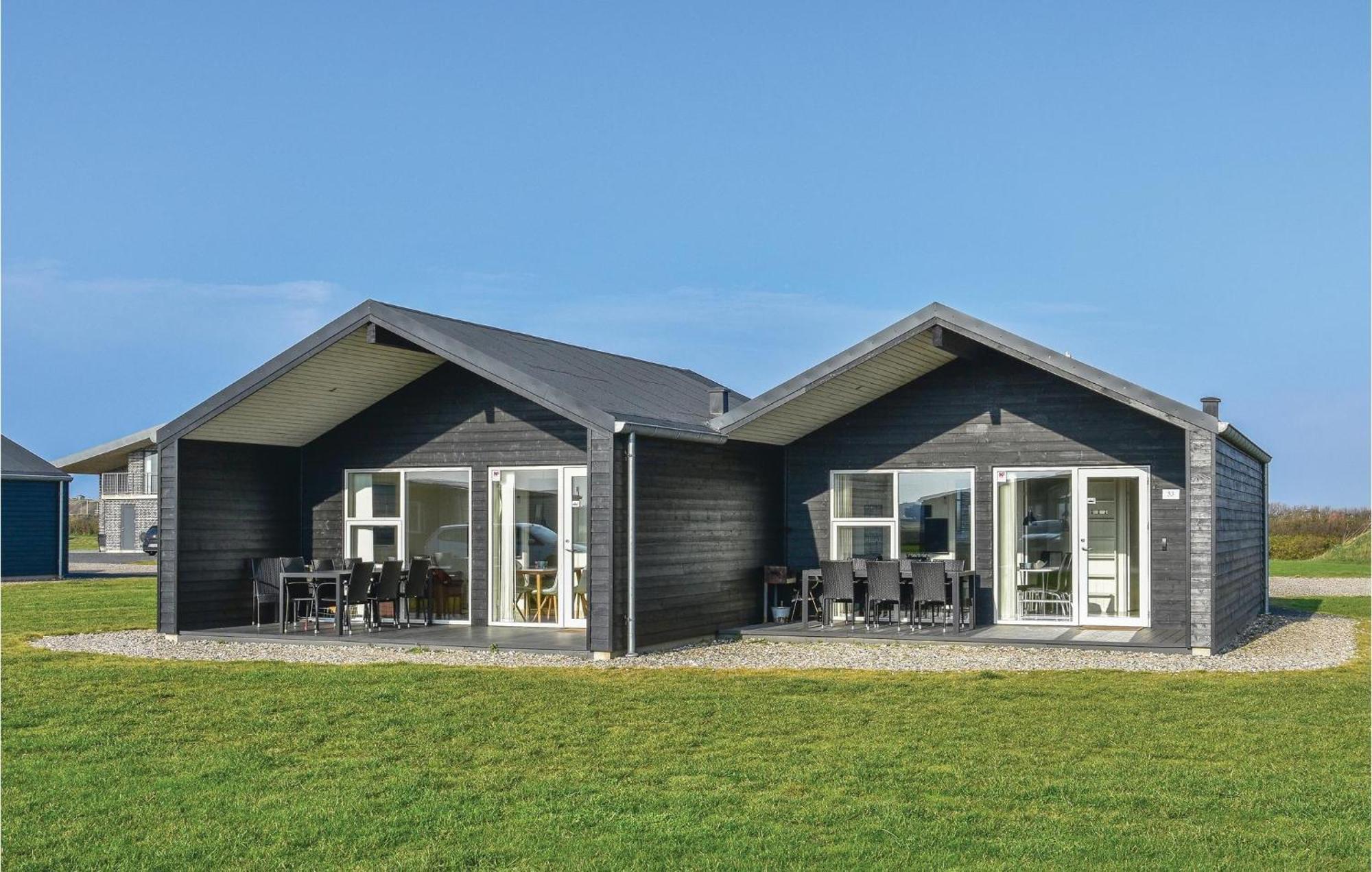 Amazing Home In Ringkobing With Kitchen Sondervig Bagian luar foto
