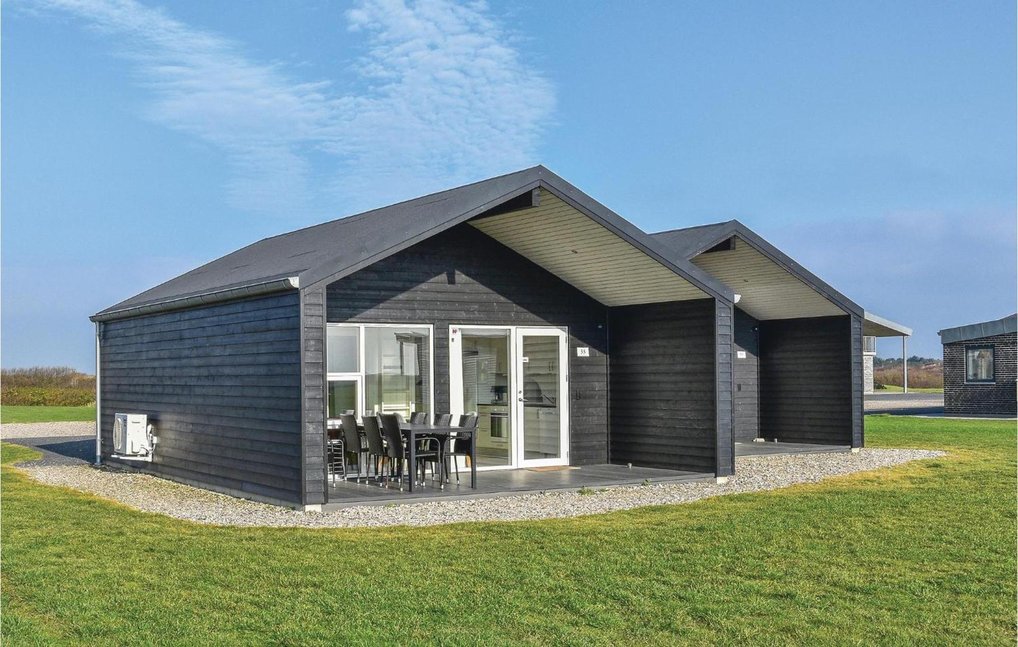 Amazing Home In Ringkobing With Kitchen Sondervig Bagian luar foto